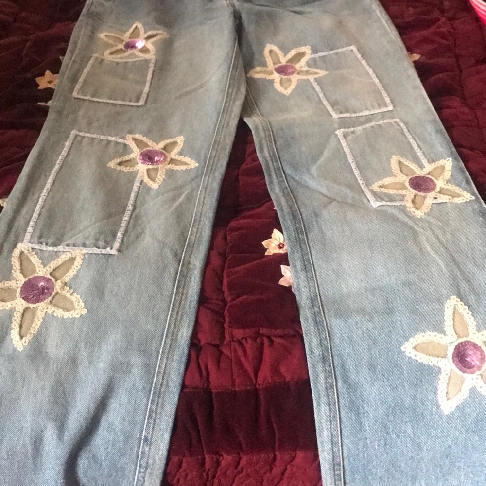 Embroidered Jeans with Floral Accents - Picture 6 of 6